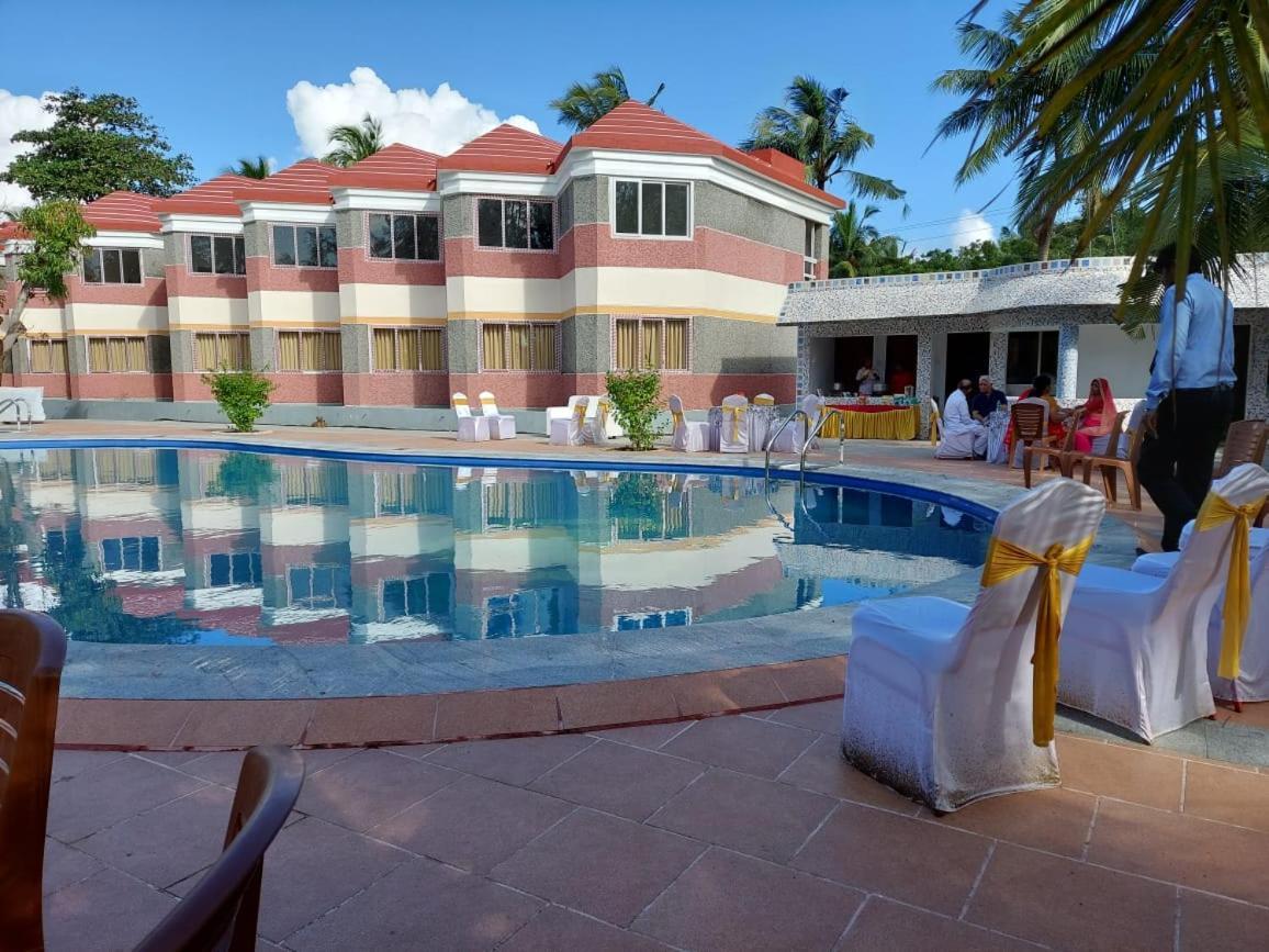 Coral Beach Resort Mahabalipuram Exterior photo