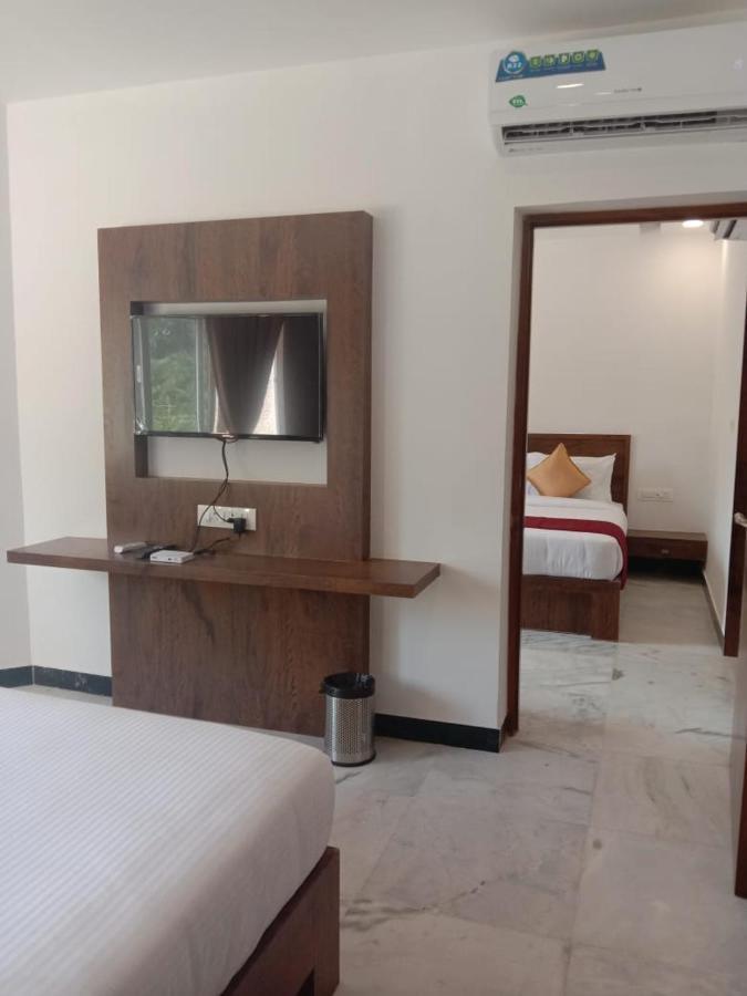 Coral Beach Resort Mahabalipuram Exterior photo